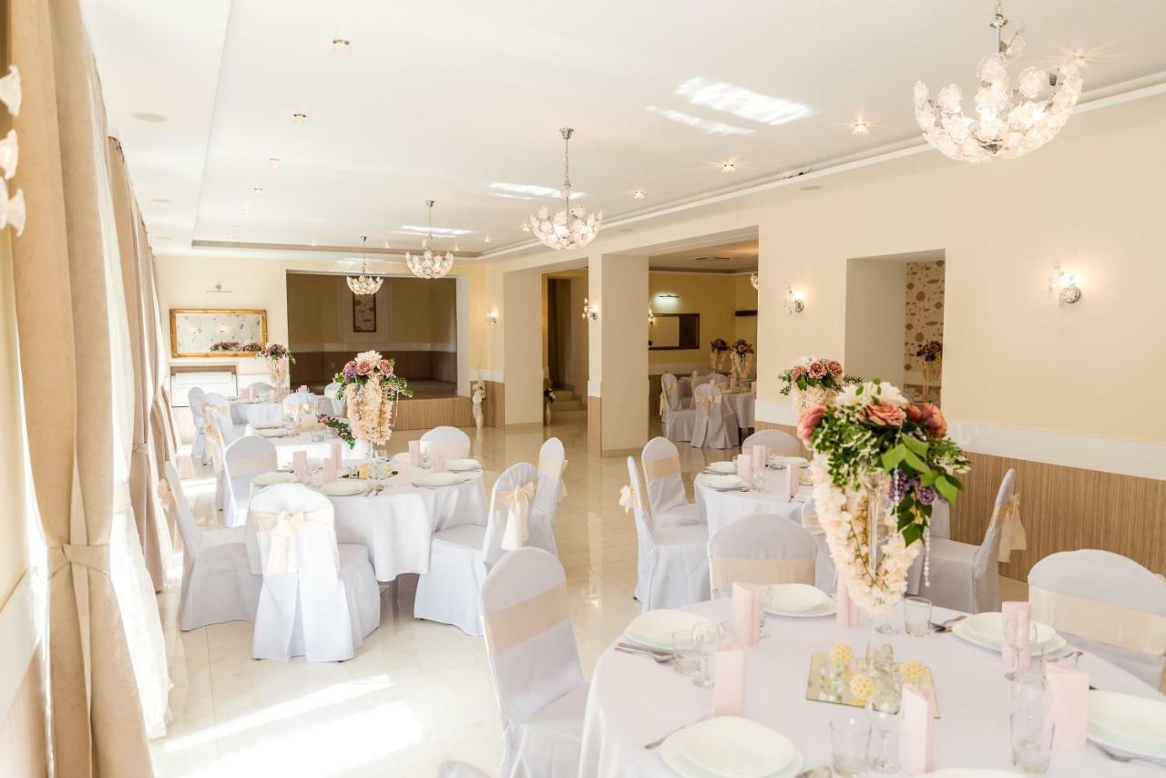 לביצה Hotel Dastan מראה חיצוני תמונה